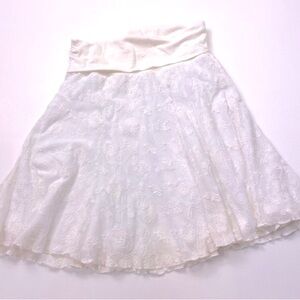CAbi White Lace Stretch Waist Skirt Size Medium